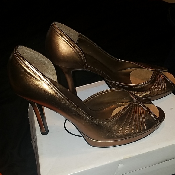 BAKERS  heels - Picture 2 of 2